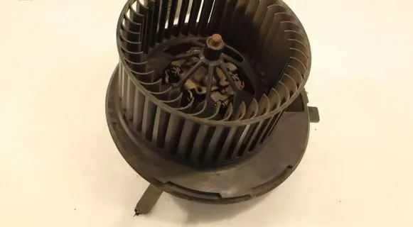 Volkswagen PASSAT CC Heater fan/blower 1K1819015A