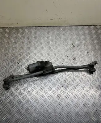 Front wiper linkage