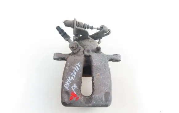 Opel Insignia A Rear brake caliper