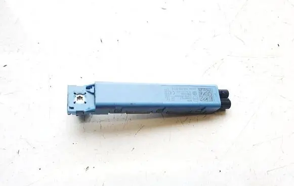 Antenna control unit