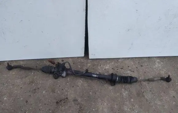 Toyota Yaris Steering rack 9Z23524
