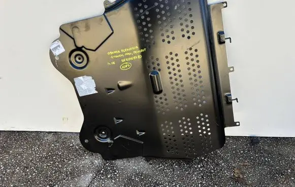 Peugeot 308 Engine cover (trim) 9857465480