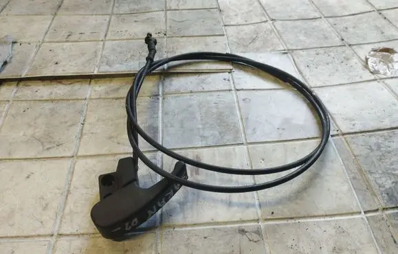 Volkswagen Sharan Engine bonnet (hood) release handle 1H1823533