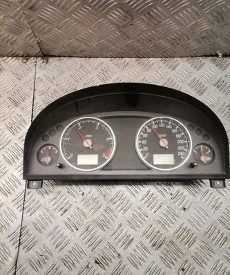 Ford Mondeo Mk III Speedometer (instrument cluster) 1s7f10849