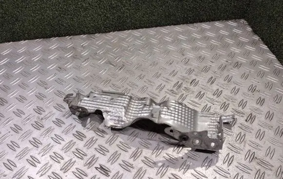 Renault Trafic III (X82) Exhaust heat shield 72493458 320863