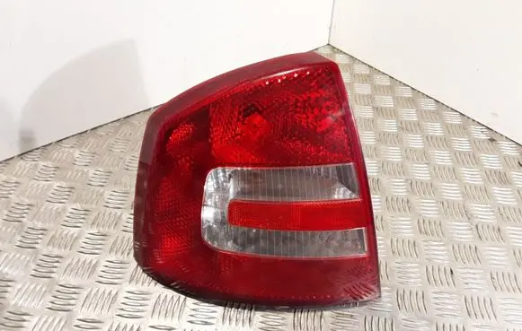 Skoda Octavia Mk2 (1Z) Rear/tail lights ZSB1Z5945095A 1Z5945111A VP4SHX13405A