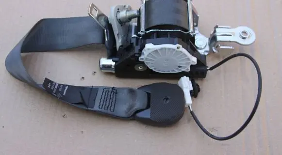 Renault Modus Front seatbelt 8200684008