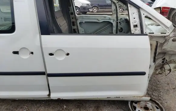 Volkswagen Caddy Front door
