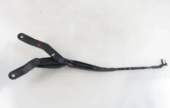 Mercedes-Benz E W212 Front wiper blade arm A2128200944