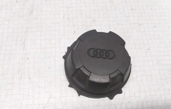 Audi 100 S4 C4 Original wheel cap 437601171