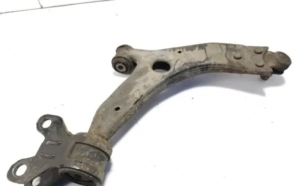 Ford C-MAX II Front lower control arm/wishbone