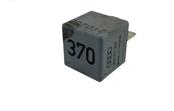 Audi A6 S6 C5 4B Other relay 8D0951253 370