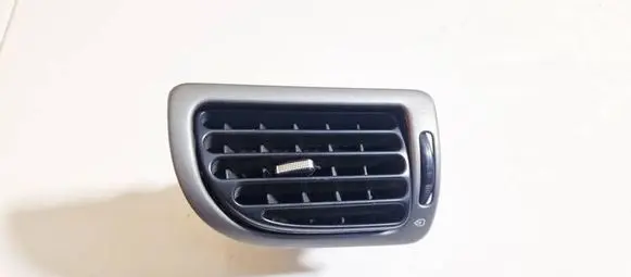 Peugeot 406 Dash center air vent grill 223344d