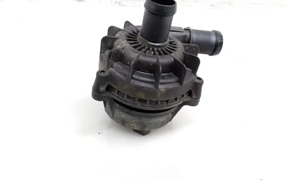 Volkswagen ID.3 Electric auxiliary coolant/water pump 1EA965567K