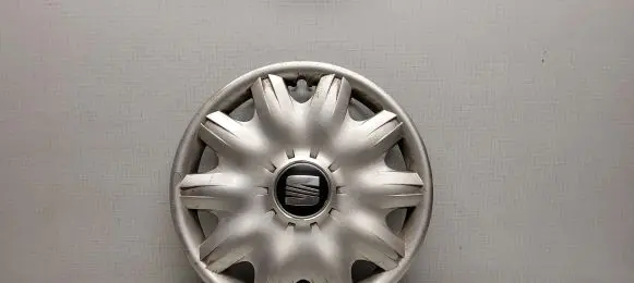 Seat Leon (1M) R15 wheel hub/cap/trim 1M0601147H