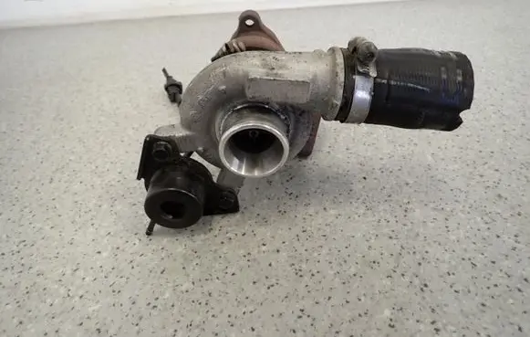 Hyundai i30 Supercharger 282012A740