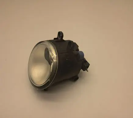 Toyota Avensis T270 Front fog light 89210657