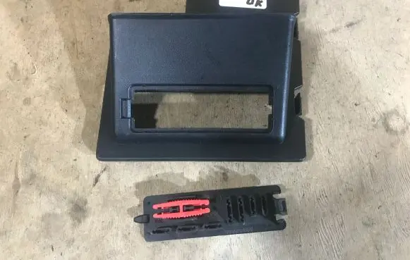 Peugeot 508 Fuse box cover 9686448680 9639101680