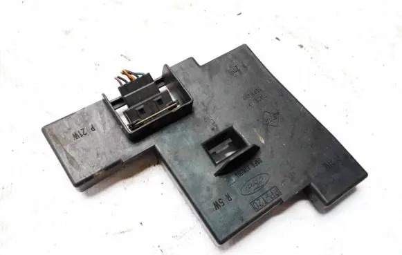 Ford Fiesta Tail light bulb cover holder 96fg13n004ab