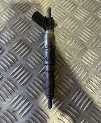 BMW 5 E60 E61 Fuel injector 0445115048