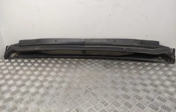 Citroen C4 I Picasso Wiper trim 9687793577