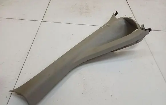 Nissan NV200 (C) pillar trim 68135BJ00A