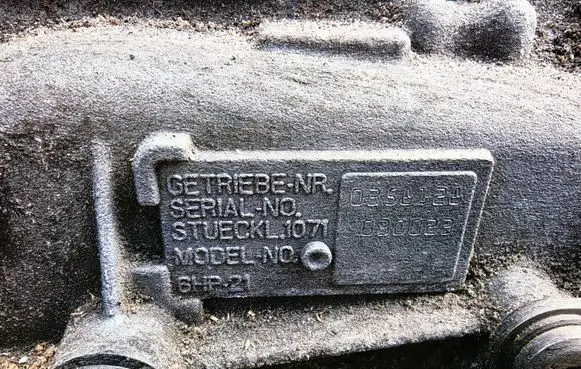 BMW 3 E90 E91 Automatic gearbox 1071301271 8154834