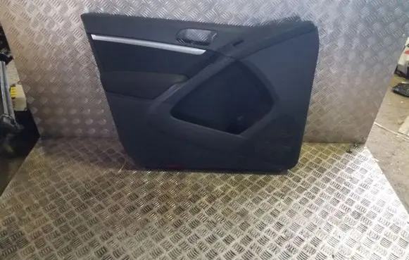Volkswagen Tiguan Front door card panel trim 5N0867011