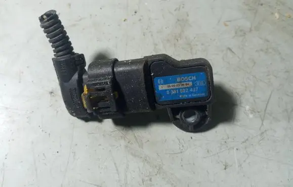 Opel Zafira B Air pressure sensor 0281002437 0509232B04