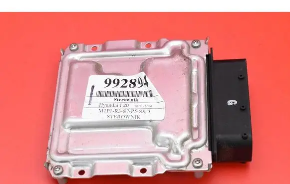 Hyundai i20 (GB IB) Engine control unit/module ECU 39111-03700