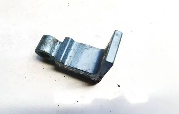 Seat Ibiza IV (6J,6P) Rear door lower hinge 8k0831402f