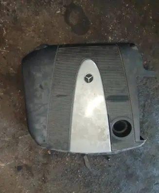 Engine cover (trim)