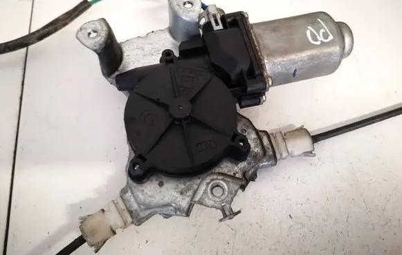 Nissan Almera Tino Front door window regulator motor 400698t2