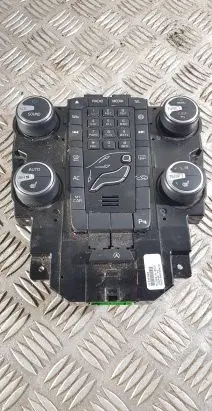 Volvo V40 Climate control unit 31346948 MU394100531