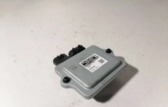 Lexus ES 250 - 300 - 330 Fuel injection pump control unit/module 8957133030 4998001031