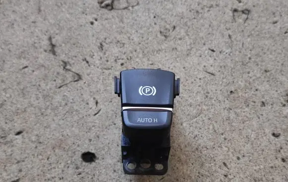 BMW X3 G01 Hand parking brake switch 9109311