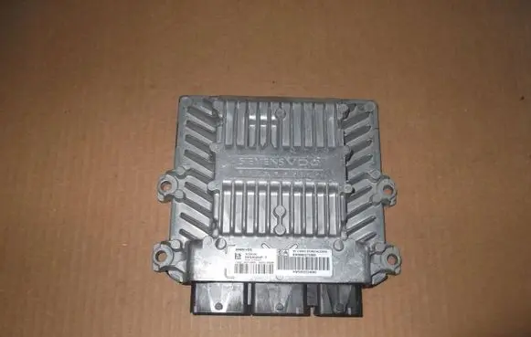 Peugeot 407 Engine control unit/module 9662272880