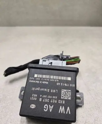 Audi Q3 8U Light module LCM 8X0907357B 01017812AD