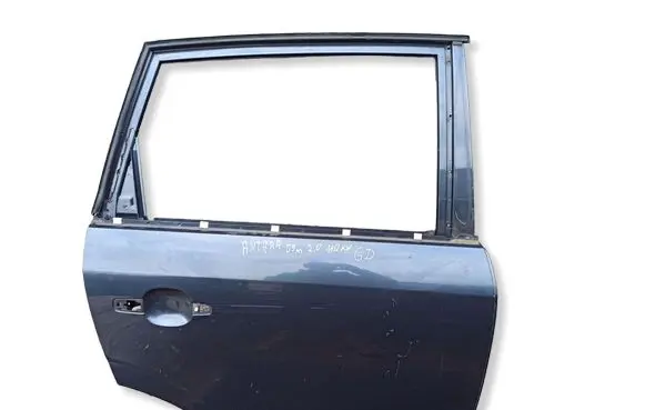 Opel Antara Rear door