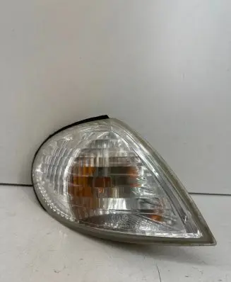 Nissan Almera N16 Front indicator light 185821B