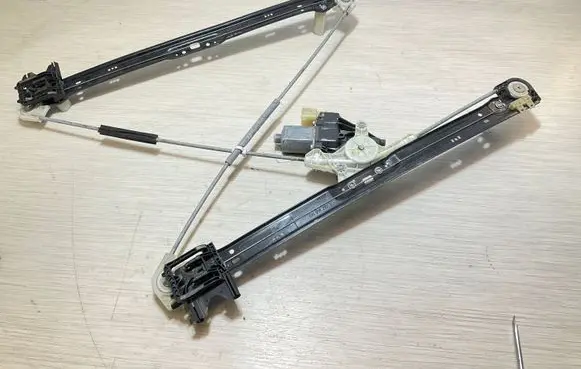 Land Rover Range Rover Sport L494 Front door window regulator with motor DK6223201AE