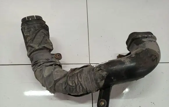 Hyundai Santa Fe Air intake hose/pipe 282122B100 28212-2B100