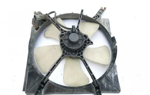 Honda Prelude Radiator cooling fan shroud