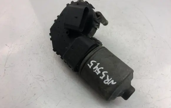 Ford Mondeo Mk III Wiper motor 0390241702