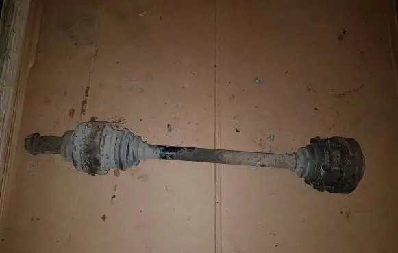 BMW 7 E38 Rear driveshaft 1227730