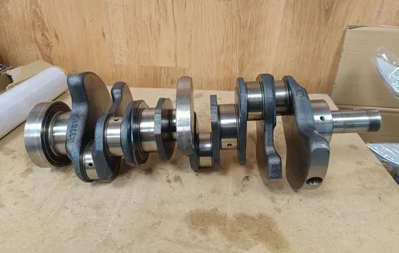 Mercedes-Benz GLC C253 Crankshaft A2761112121 A2760520503 A2760301101