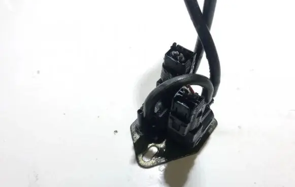 Mazda 626 Turbo solenoid valve k5t44091 k5t44090