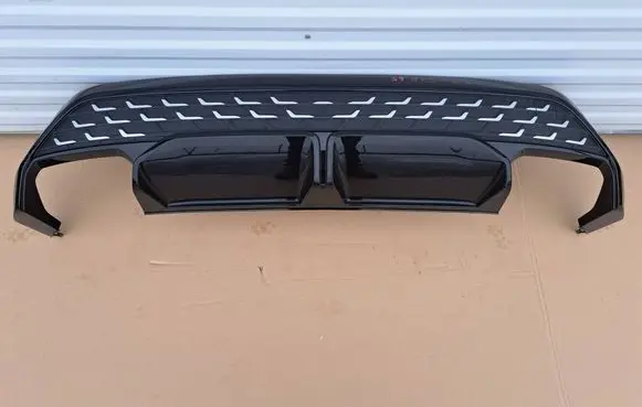 Audi A3 S3 8V Rear bumper lower part trim 8V5807521L 979977 J381RA
