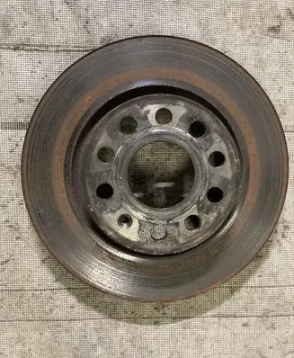 Volkswagen Golf VI Front brake disc