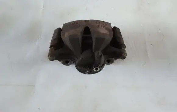Lexus IS III XE30 Front brake caliper 4775053060